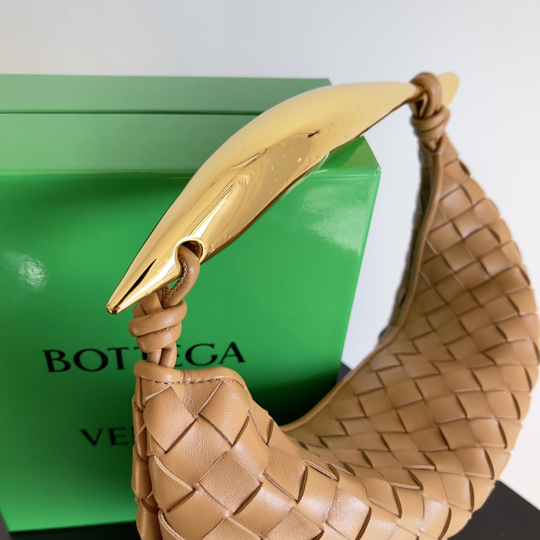 Bottega Veneta Hobo Bags